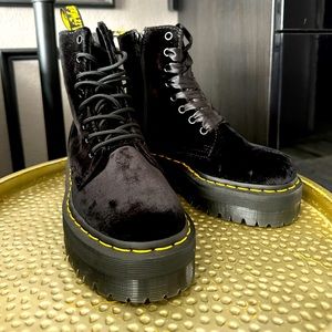 *BRAND NEW* Dr. Martens Velvet Jadon Boots
